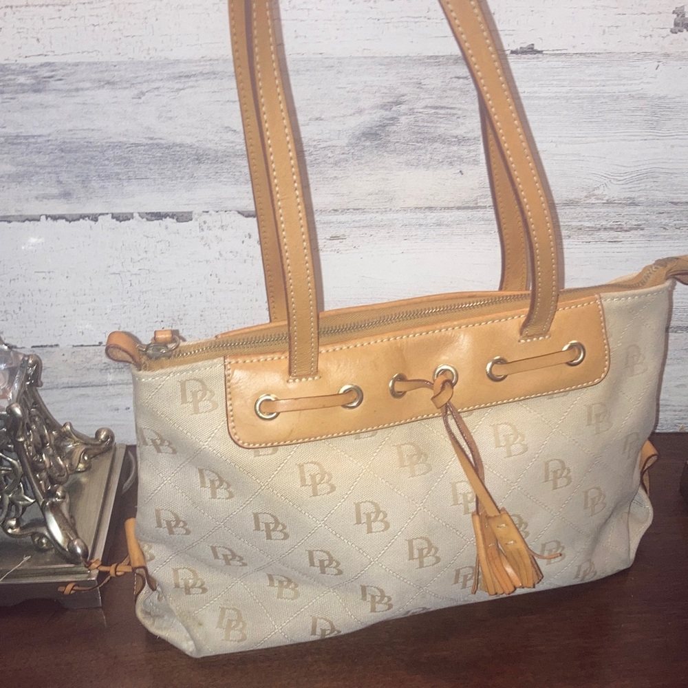 Vintage  Authentic Dooney & Bourke Cream and Tan Tassel  Shoulder Bag
